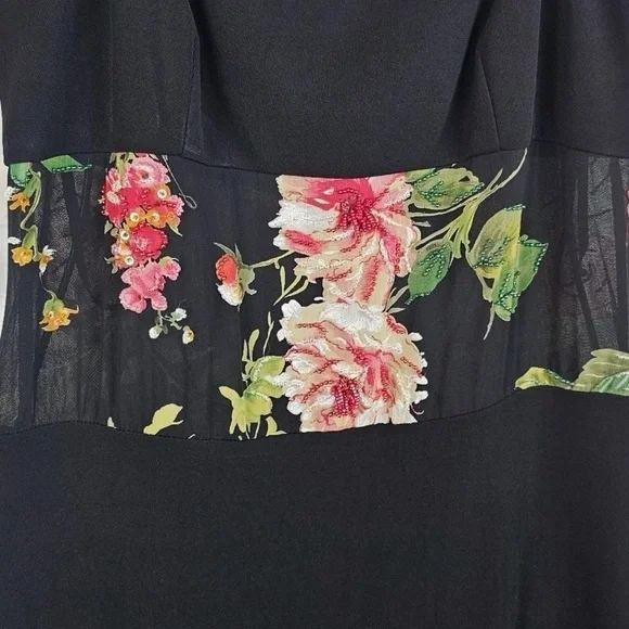 Kay Unger Elegant Black Maxi Dress with Floral Accents